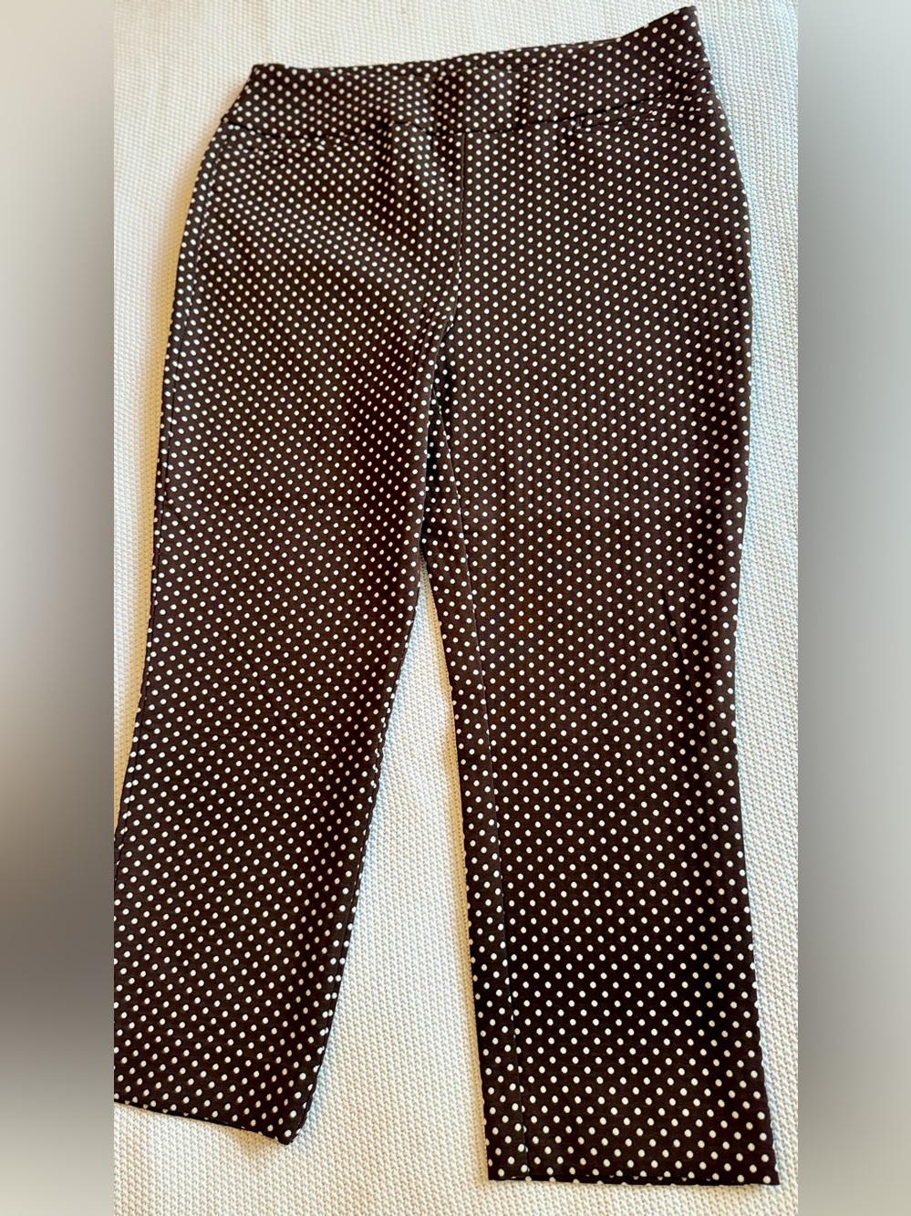 CHICOS Fabulously Slimming Stretch Chocolate Brown White Polka Dot Cropped Pants - Picture 3 of 16